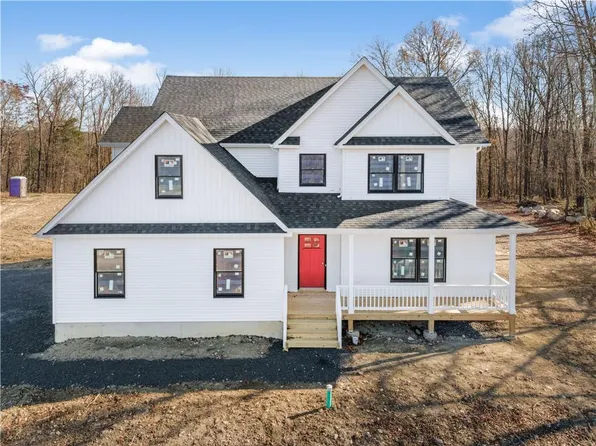 77 Dunthorne Drive, Bloomingburg, NY 12721