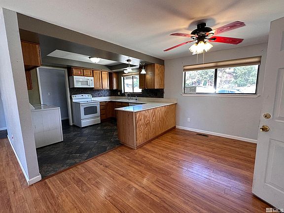 2nd image of 2085 Eastlake Blvd