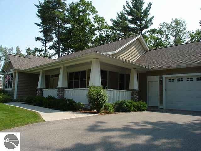 1st image of 6427 Cedarmere #24
