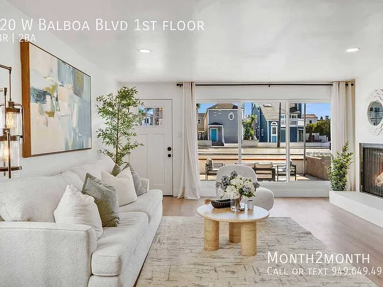 920 W Balboa Blvd #1 — Photo 2