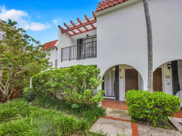 450 Grapetree Dr APT 313, Key Biscayne, FL 33149