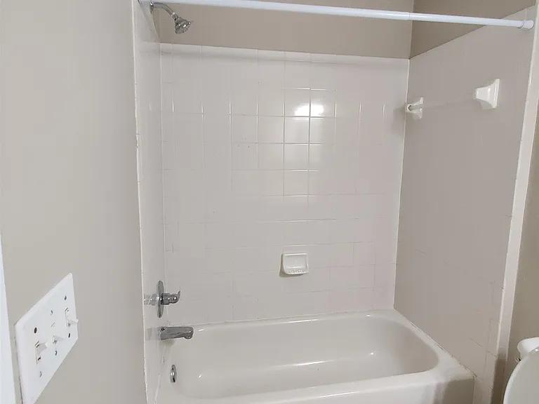4256 Augustus Oak Ct — Photo 10