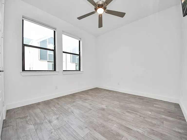 1703 Cedrocanna Ln — Photo 38