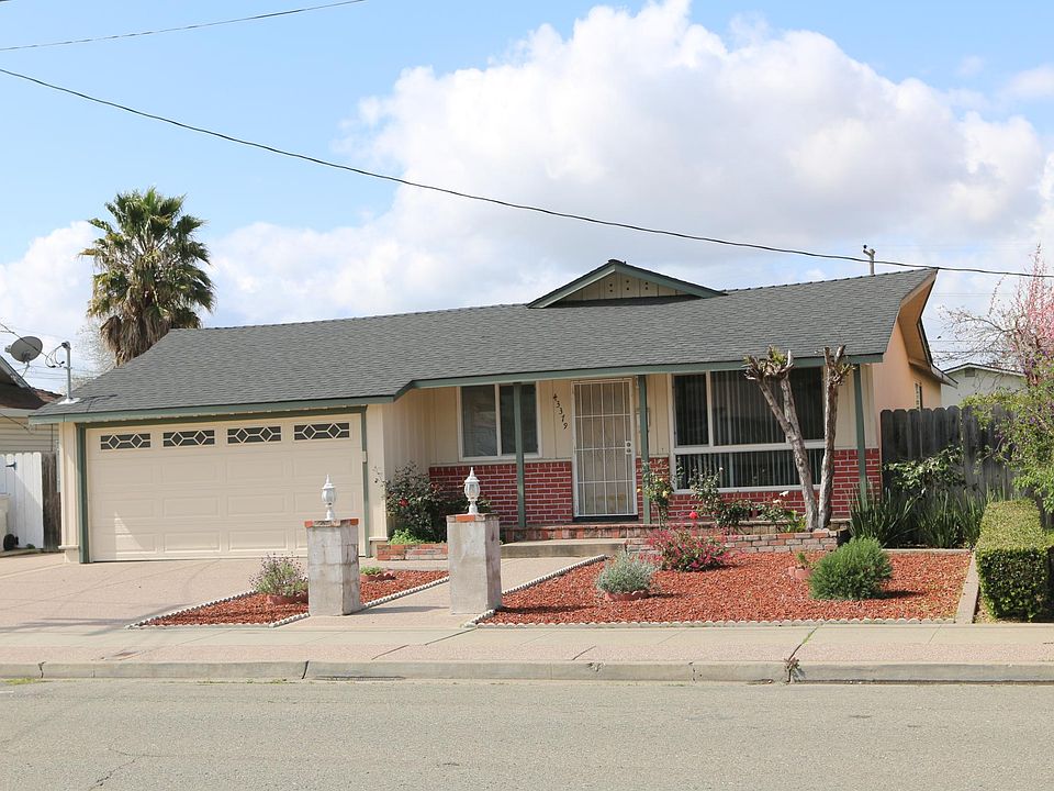 1st image of 43379 Gatewood St