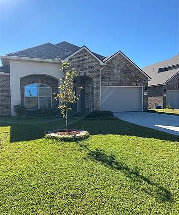 2nd image of 436 W Lake Dr