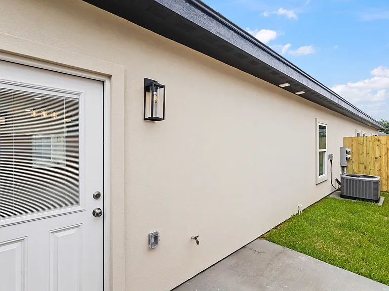 2709 W Bliss St #1 — Photo 12