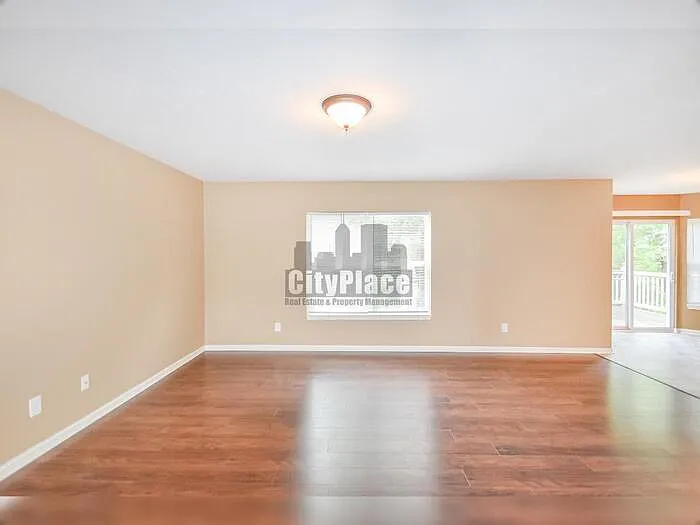 4324 Blue Spruce Ct — Photo 9