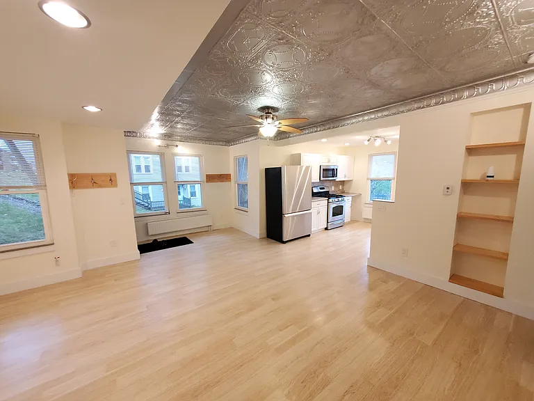 132 Furnace St — Photo 24