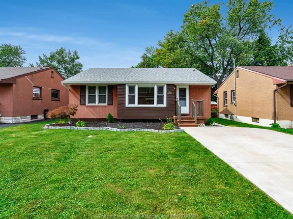 1342 Marlborough Blvd, Windsor, ON N9C 1Y7