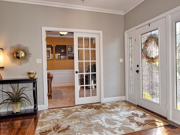 2nd image of 1866 Willow Lake Dr