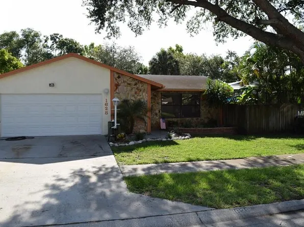 1628 12th St SW, Largo, FL 33778