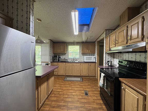 4th image of 12115 Lakehaven Dr