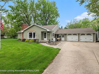 12197 W Greenfield Rd, Lansing, MI, 48917