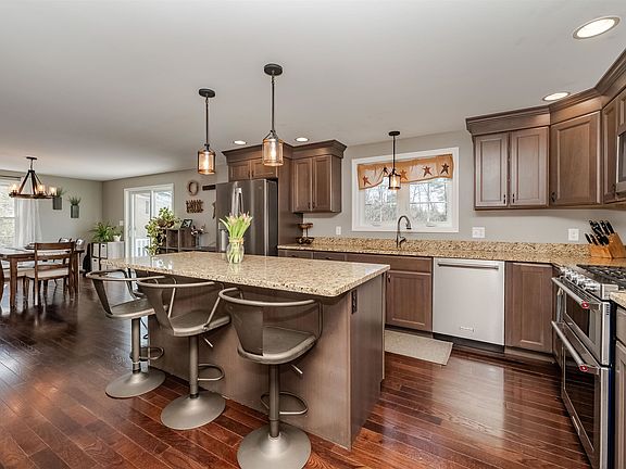 5th image of 65 Deerfield Road