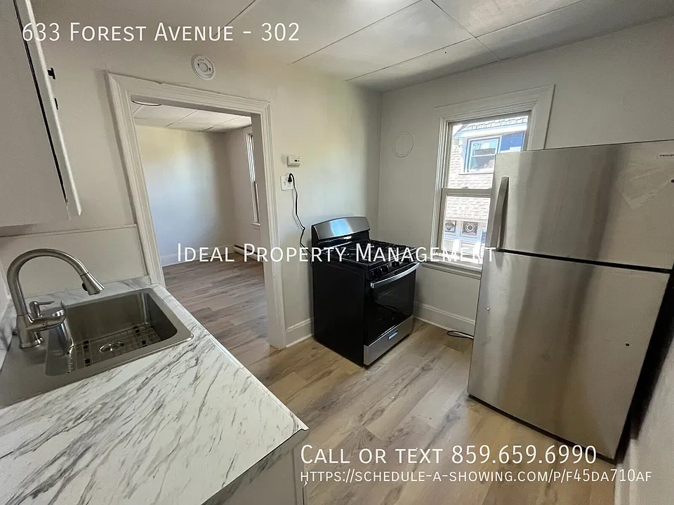633 Forest Ave #302