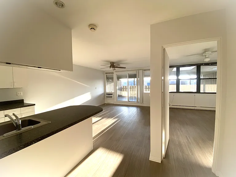 1717 Mount Pleasant St #2 — Photo 1