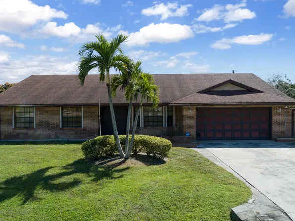 202 SW HOLDEN TERRACE, PORT ST LUCIE, FL 34984
