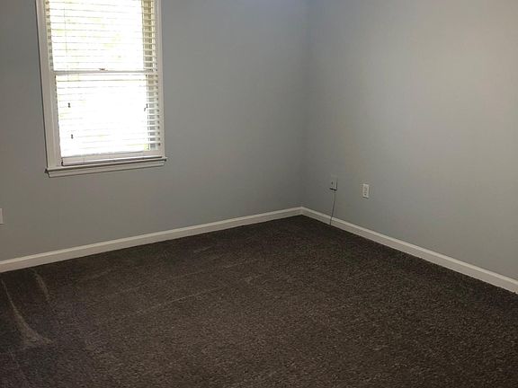 Large bedroom 1