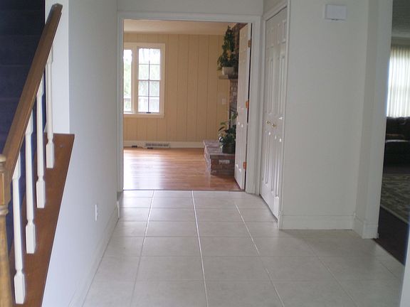 Bright, airy entryway