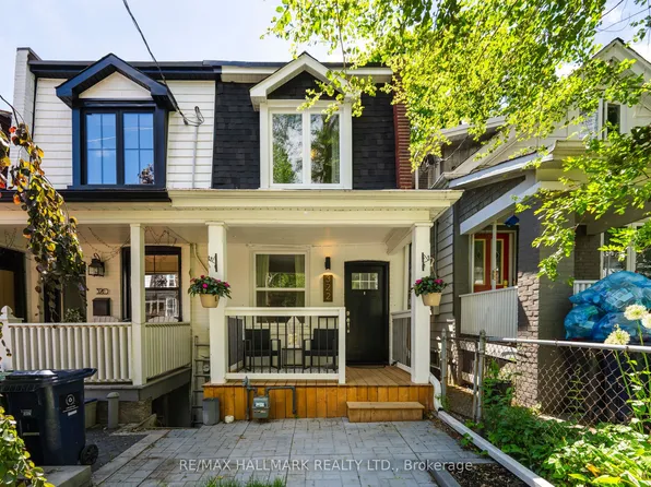 322 Highfield Rd, Toronto, ON M4L 2V5