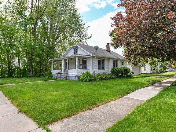 2nd image of 1521 Mineral Point Ave