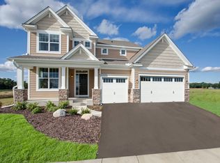 4360 Parkview Cir, Anoka, MN 55303