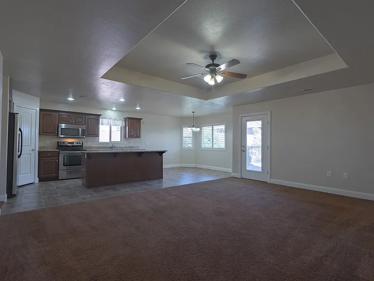 986 Camel Springs Dr — Photo 22