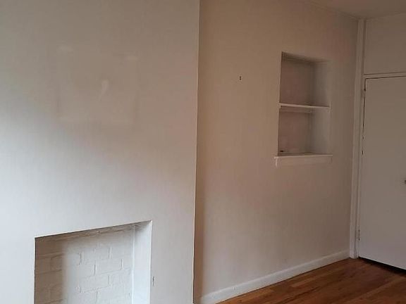 2nd image of 317 W 21st St #C3