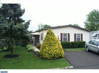789 Chestnut Dr, North Wales, PA