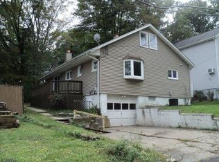 5 Mountainside Rd, West Milford, NJ 07480