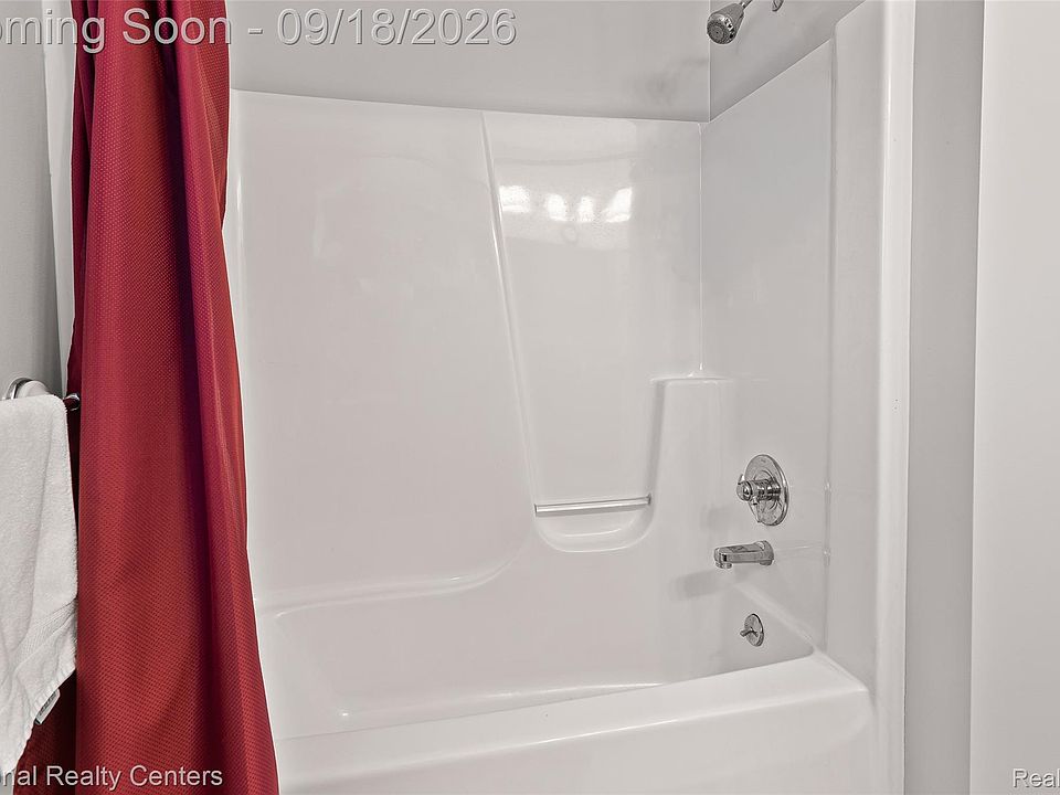 2414 Harrison Ave, photo 23