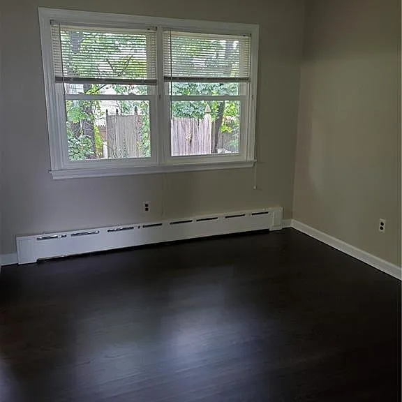 349 S Middletown Rd — Photo 9