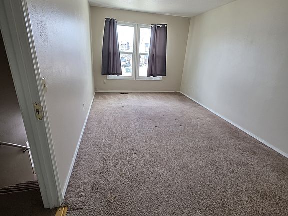 5th image of 2022 Kennedy Ave