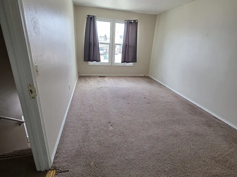 2022 Kennedy Ave — Photo 5