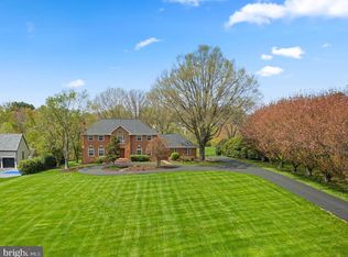 996 Springvale Rd, Great Falls, VA 22066