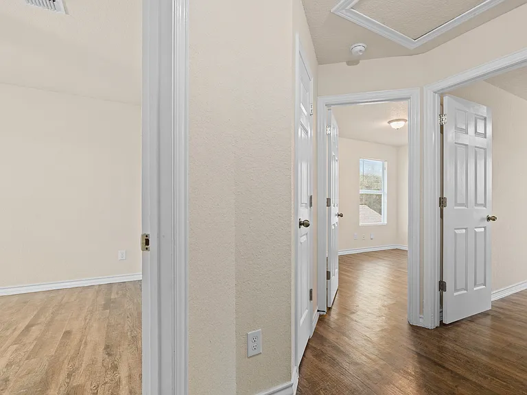 4917 Appleseed Ct — Photo 11