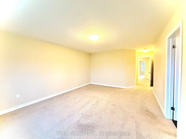 20 Drone Cres — Photo 25