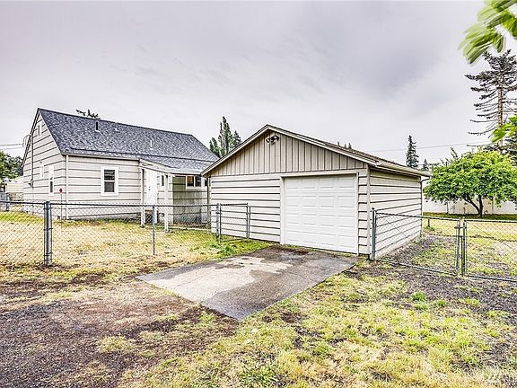 2nd image of 11112 9th Avenue Ct S