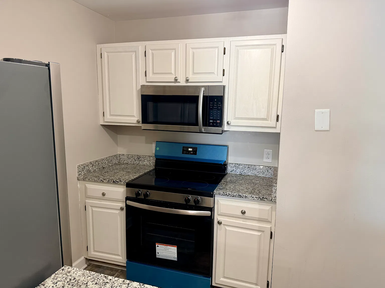 2 bed, 913 sqft, $1,750 — Photo 3