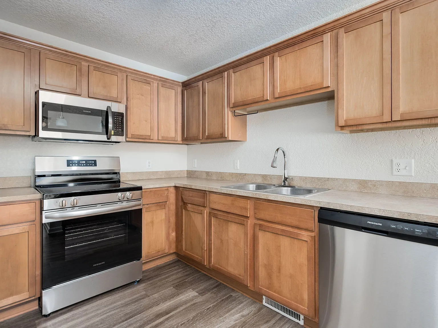 Aberdeen of Brighton Apartments — Photo 4