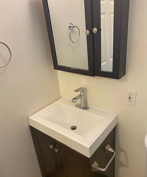 1357 Capitola Rd — Photo 32