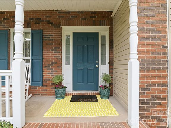 4th image of 1514 SE Hawthorne Dr #37