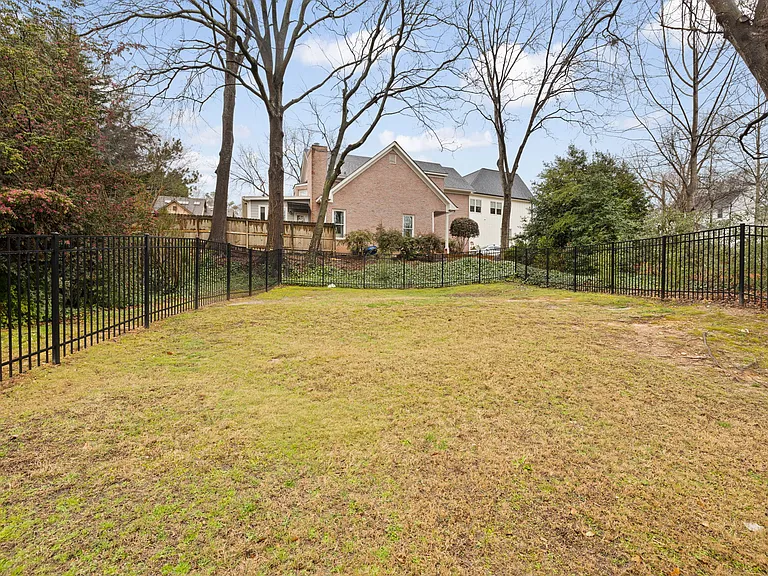 1406 Cartecay Dr — Photo 25