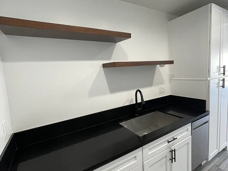 5720 Burchard Ave — Photo 18