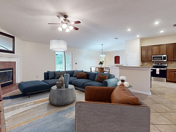 4th image of 4032 EDGELAND Trail
