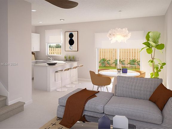 4th image of 2326 NW 125th St #2326