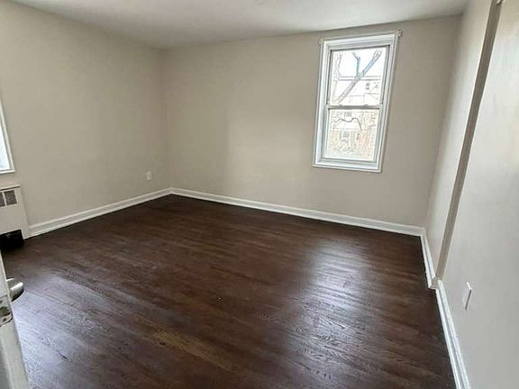 5th image of 103 Chancellor Ave #B29