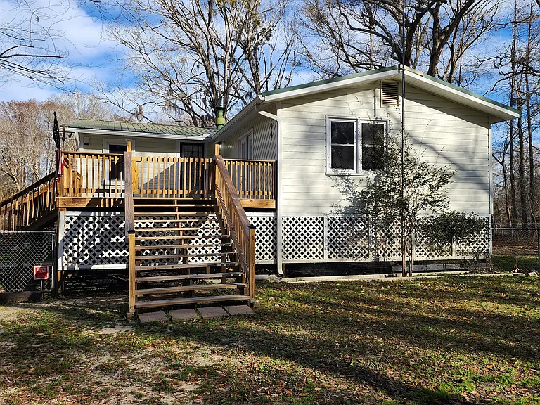 93 Deepwater Ave — Photo 1