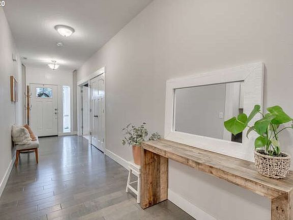 3rd image of 12574 SE 23rd Ave