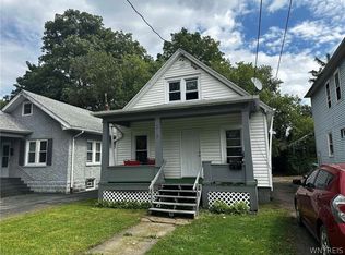 213 77th St, Niagara Falls, NY 14304